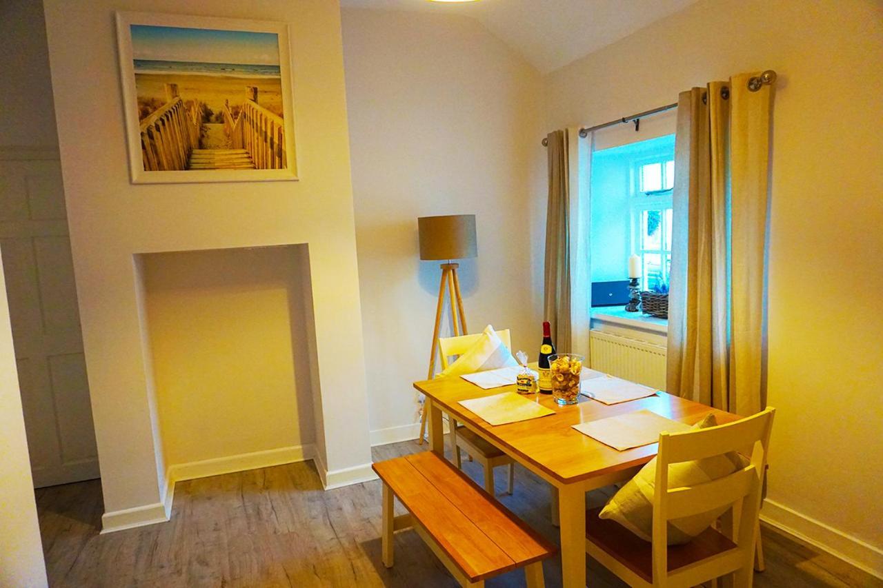 Staycation At Pine Cottage, A Newly Refurbished Holiday Cottage Goodwick Luaran gambar